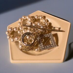 Café de la Paix, Paris 🇫🇷 Vintage ceramic ashtray. 4.5” Almond color - embossed